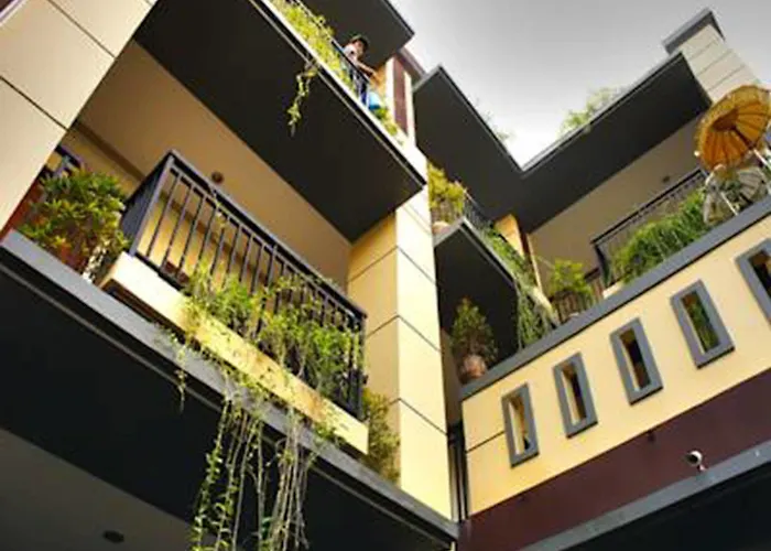 Graha Chania Legian بيت ضيافة كوتا